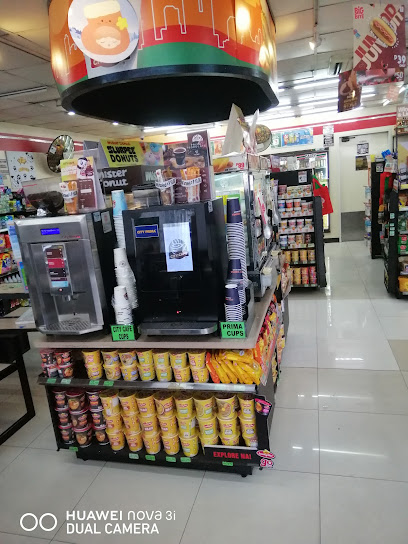 7-Eleven 2044 Sillas Anabu